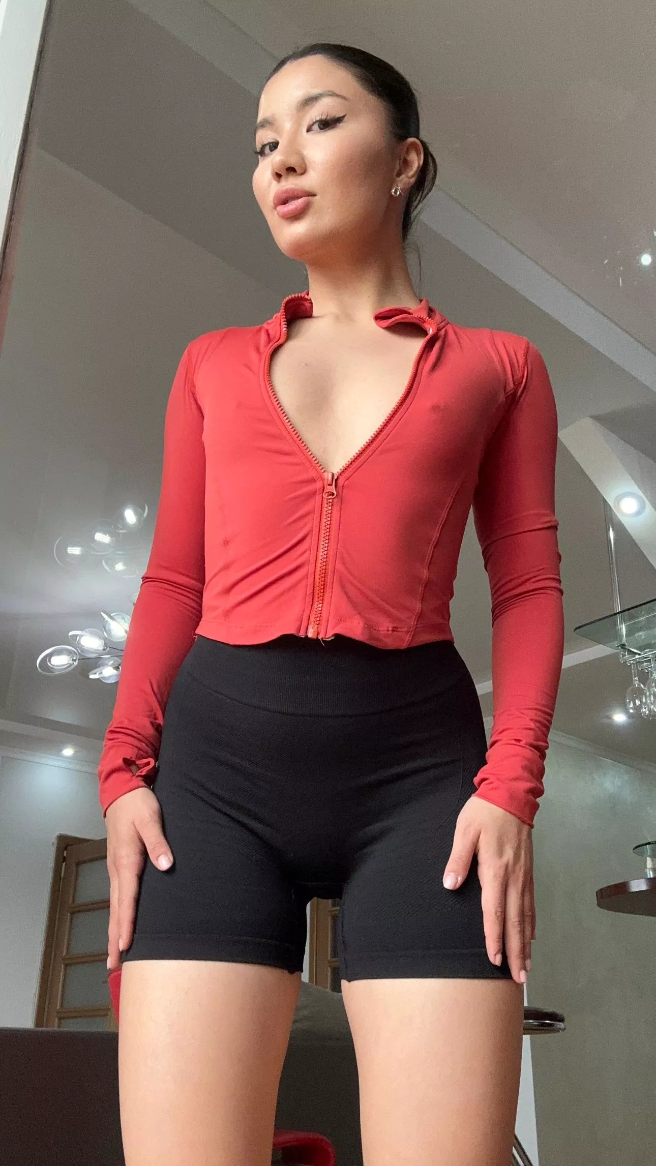 Am I pretty enough to be ur girl?