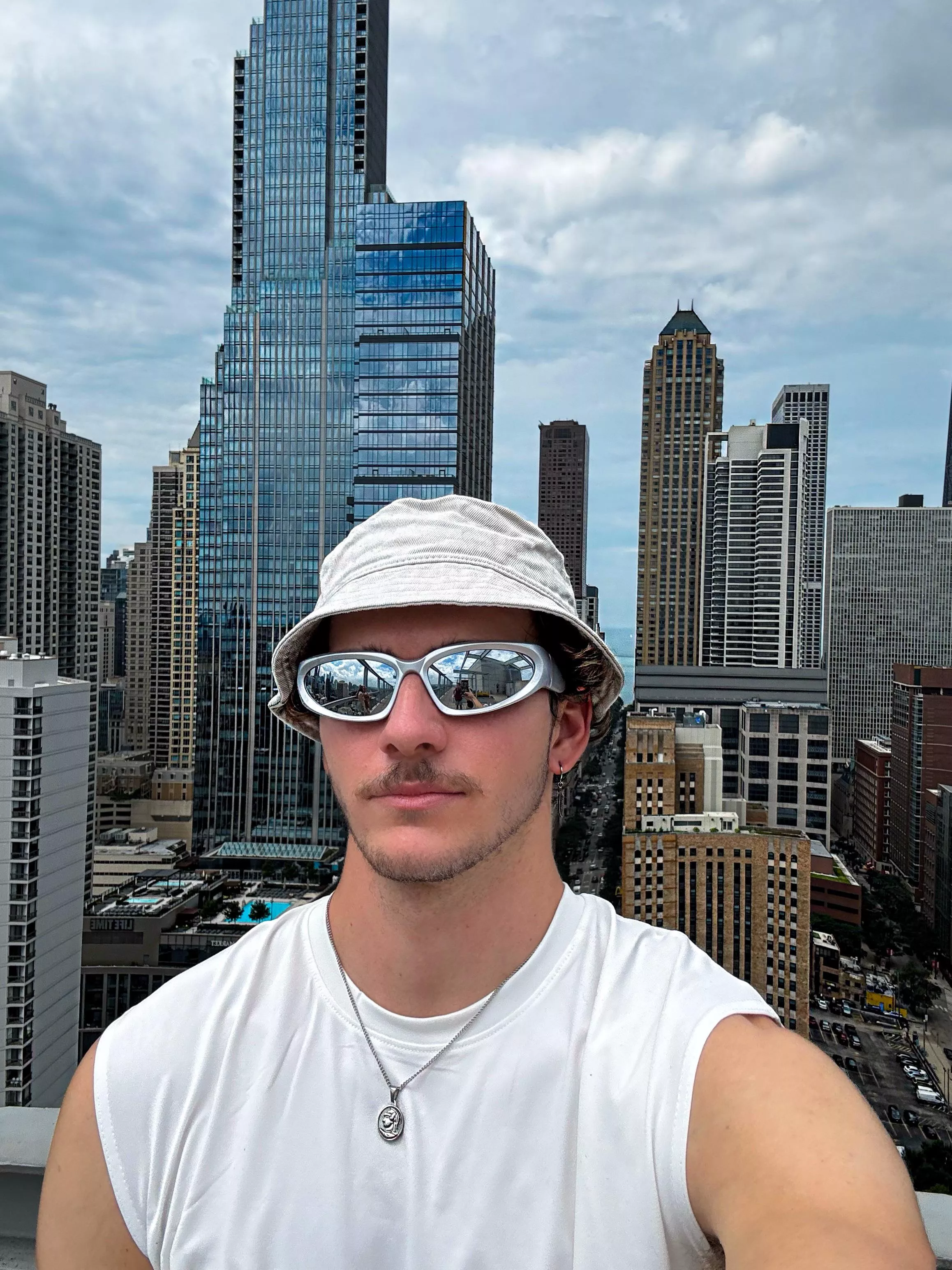 Chicago’s skyscrapers are unreal 🏙️🤍