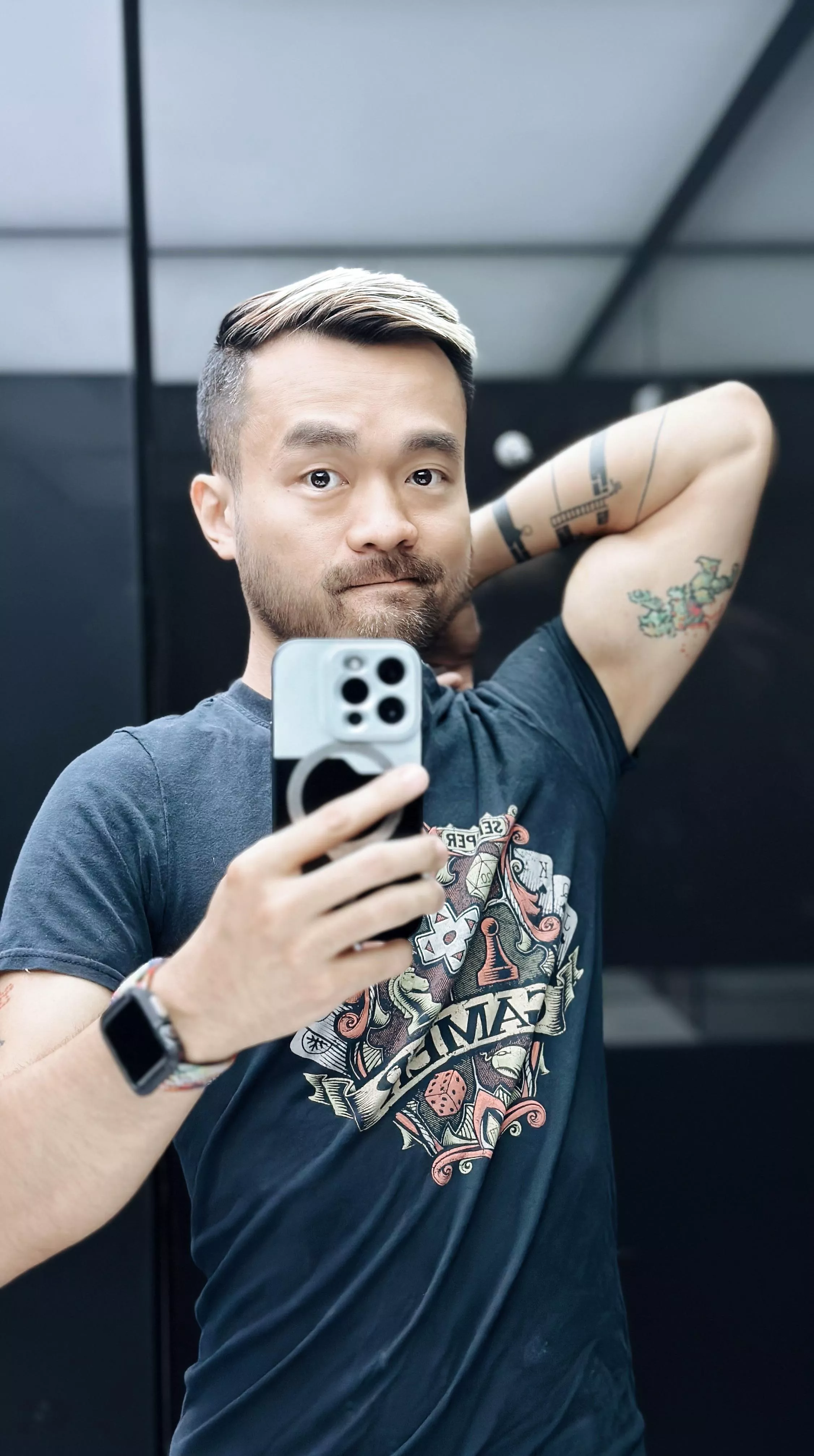 I turned 39 today! Hope you all have a nice day x