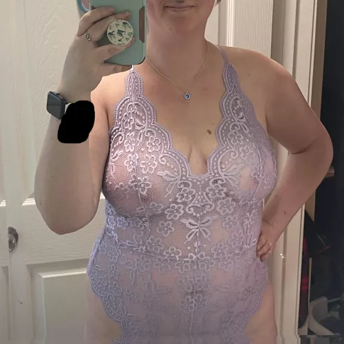 Lavender bodysuit featuring my dimple 😏💜