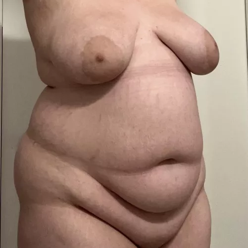 Let me be your favorite fat girl ;)