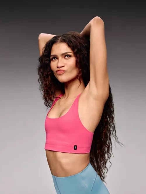 let's have a bi threesome with Zendaya