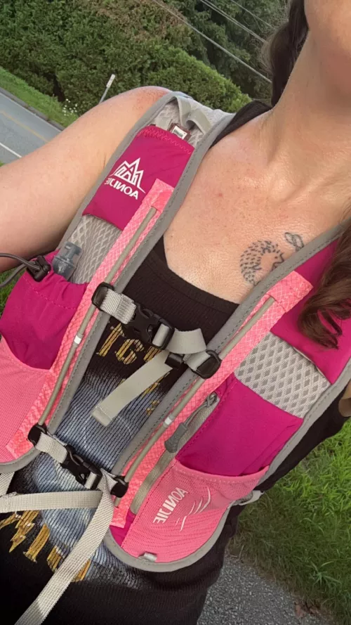 Little post run sweat 🥵 lick me clean