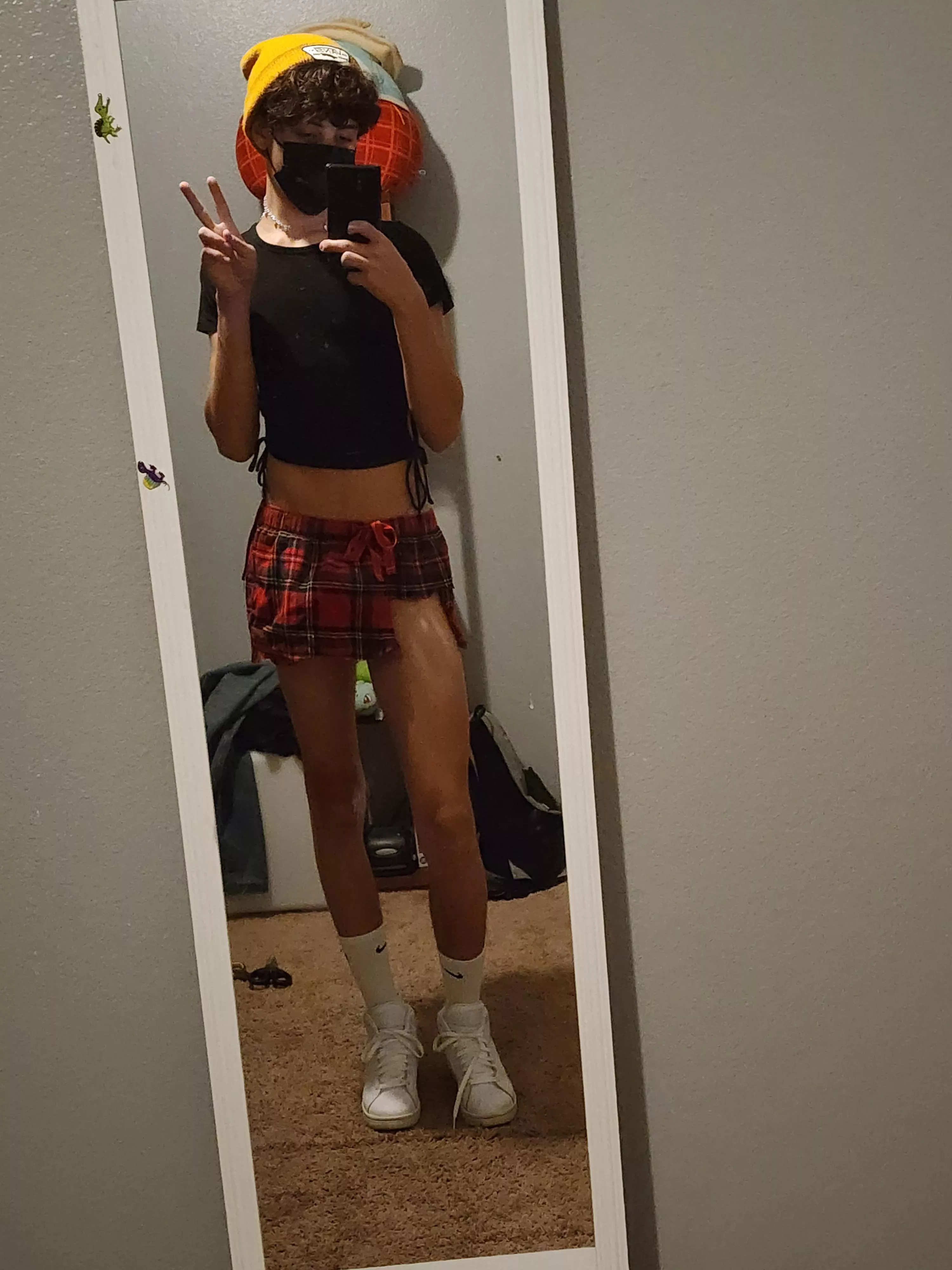 Pls don't make fun of the skirt I made it from pajama pants😭😭