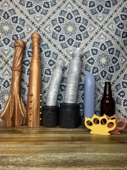 The fun bad dragons are out! 