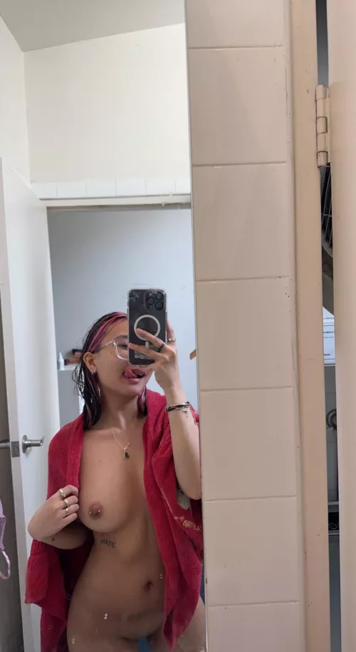 Thoughts on mirror selfies 