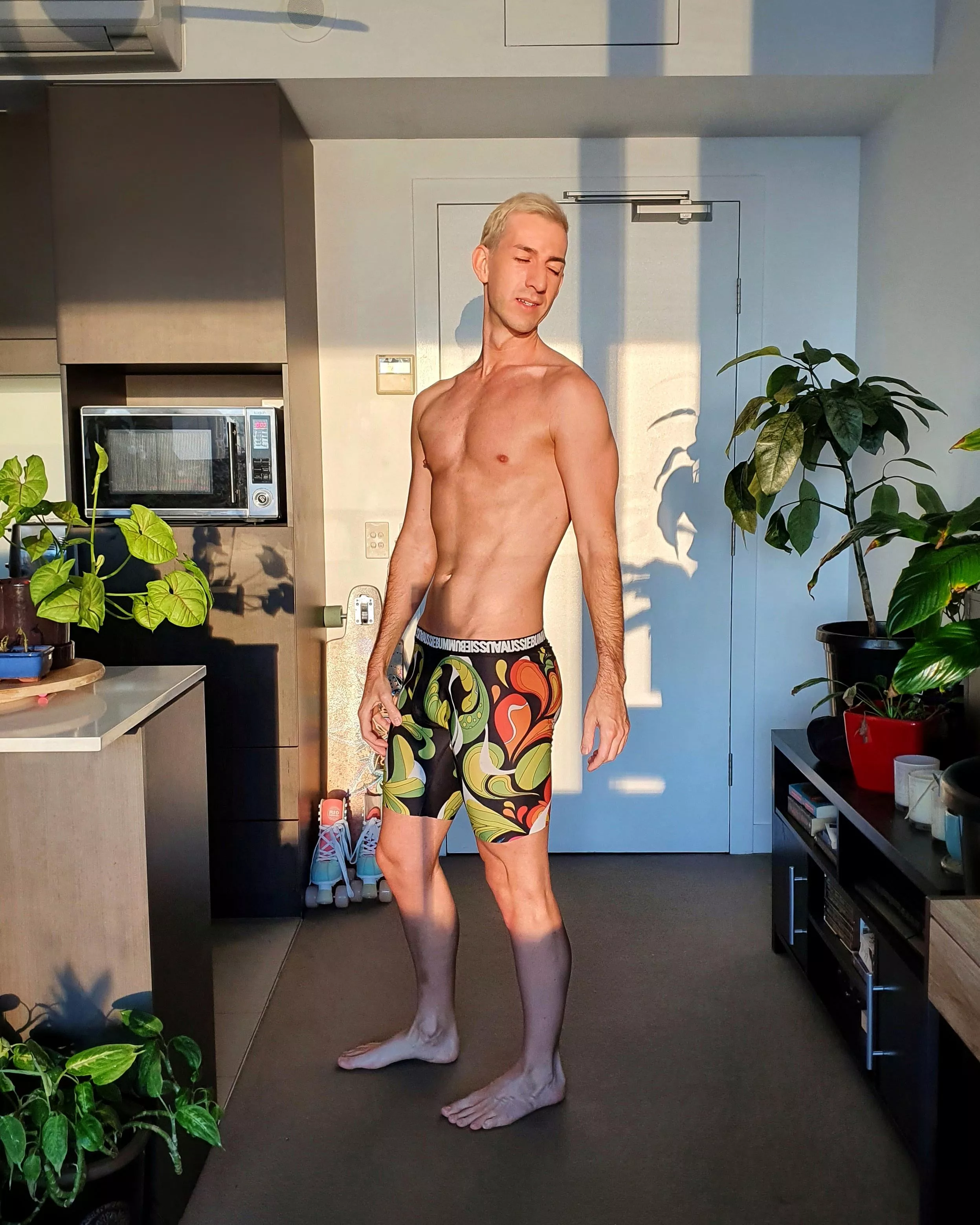 Who else likes to wear tights like this?