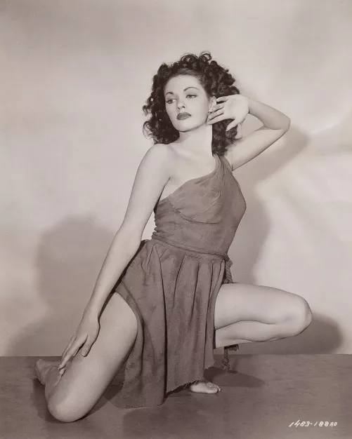 Yvonne de Carlo (1947)
