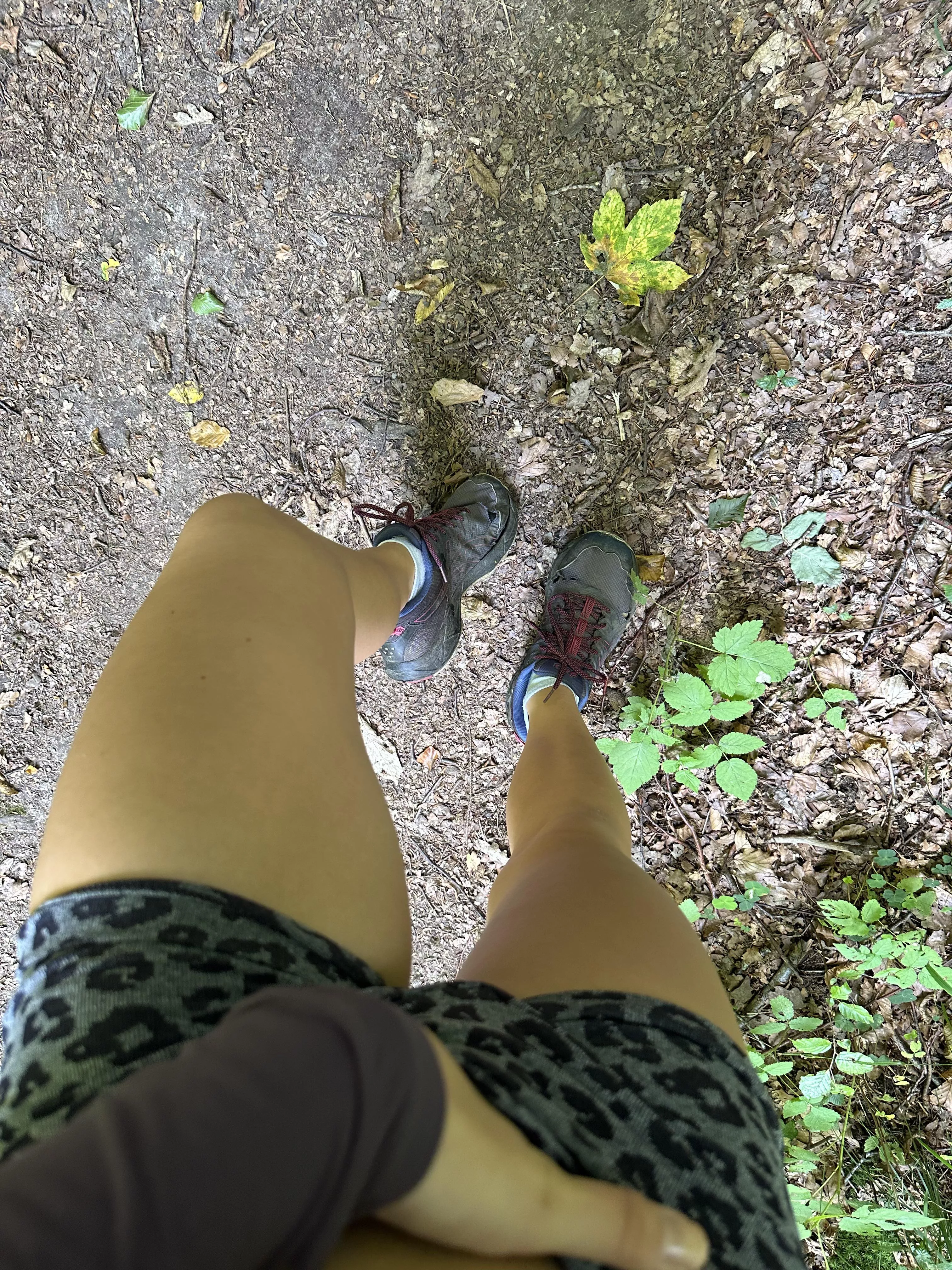 fingering myself while running pause