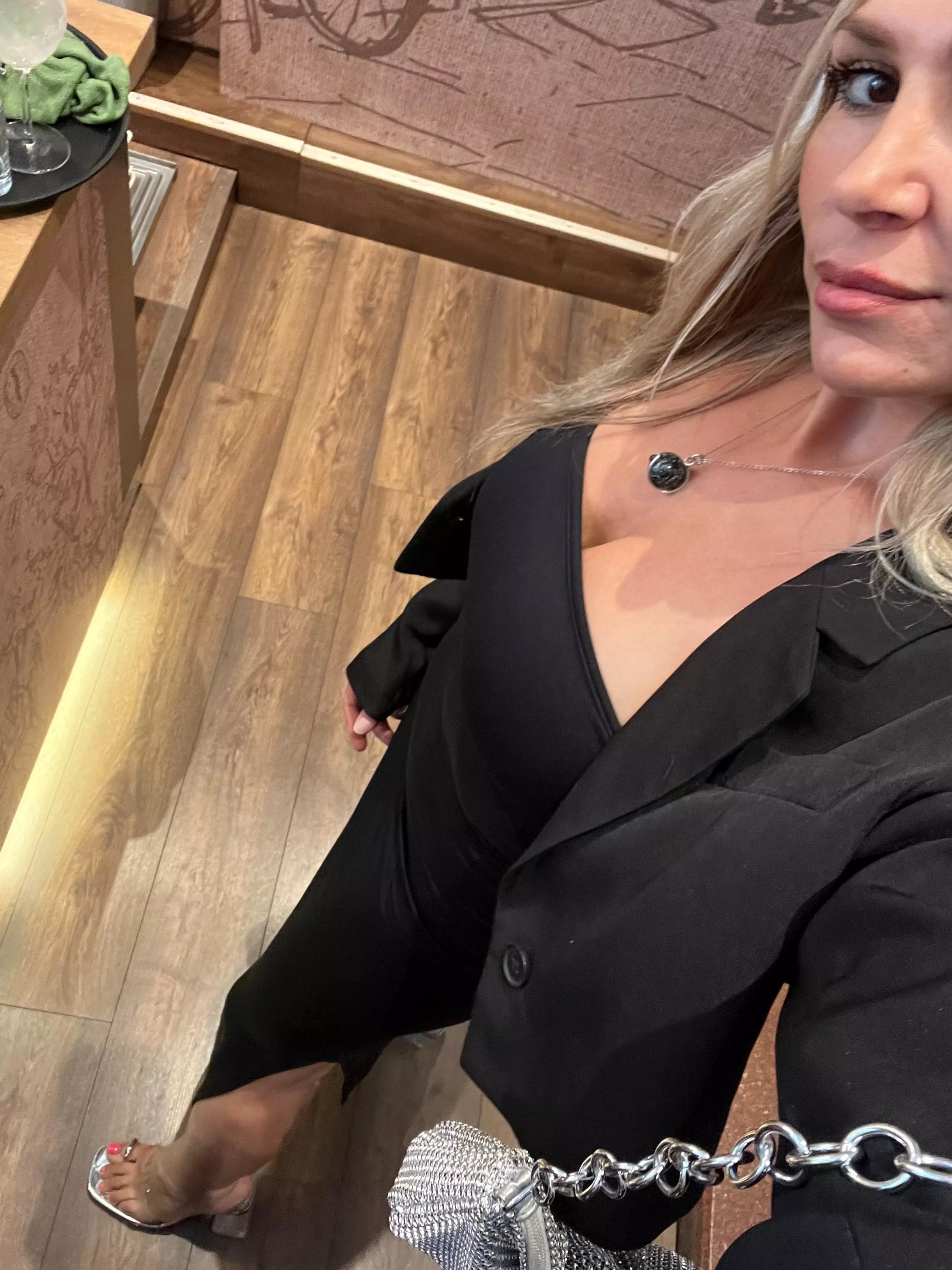 i dress to impress every night out