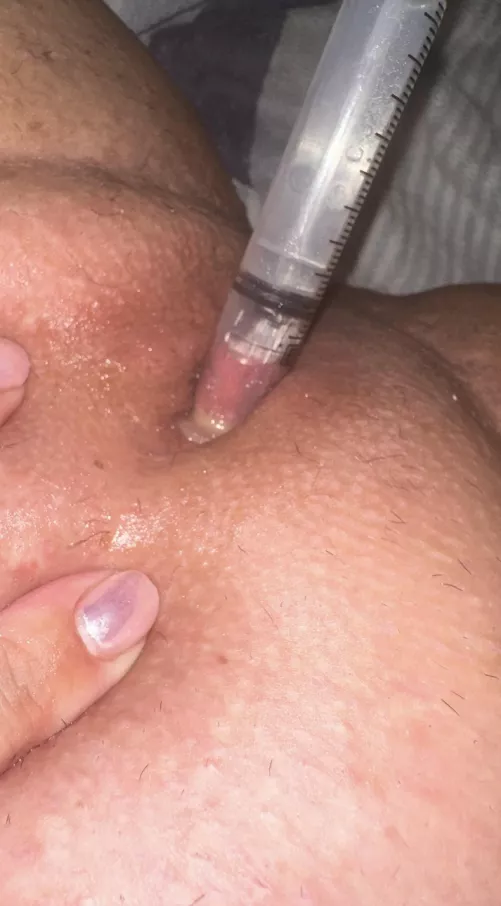 Pumping my little clitty