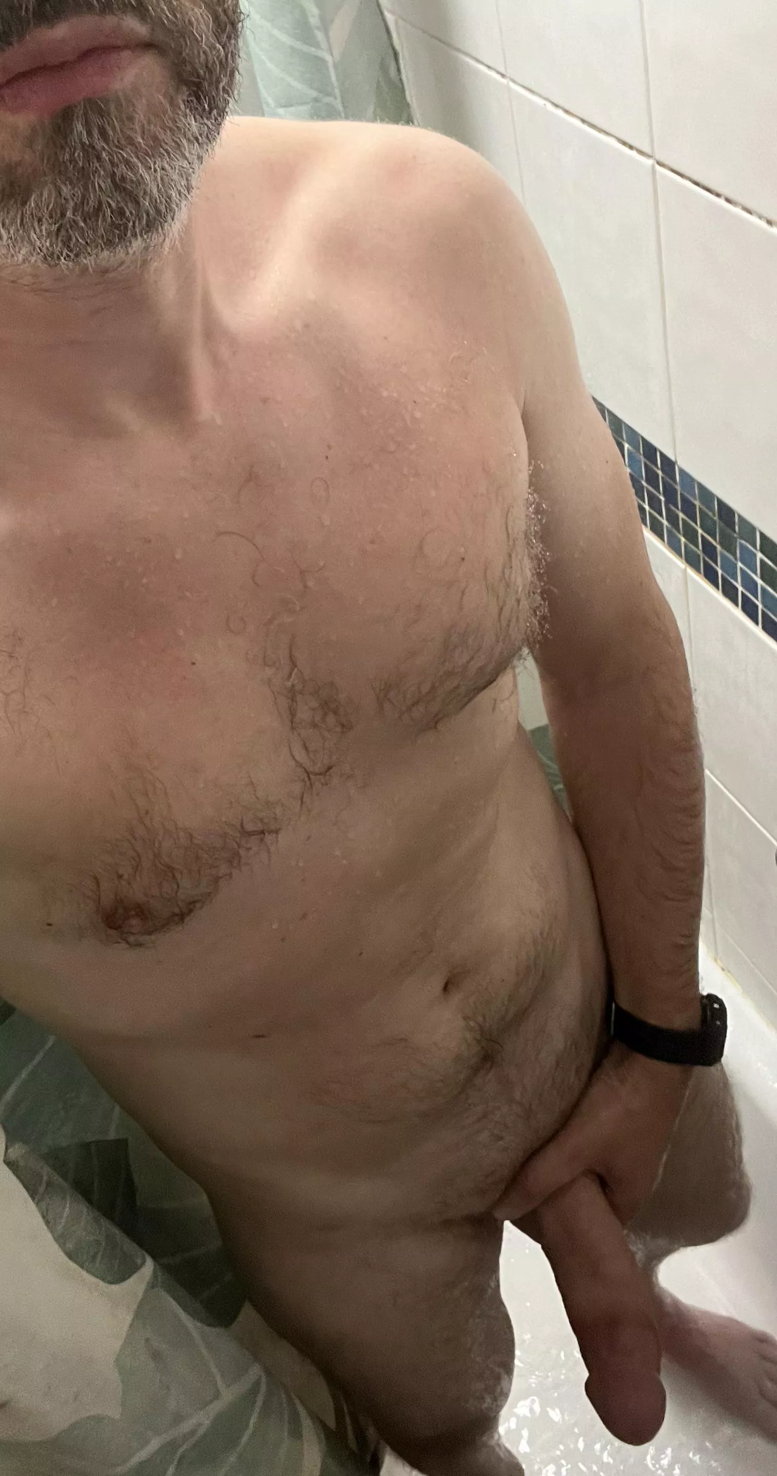 Reaching 100 followers got me like (48) 