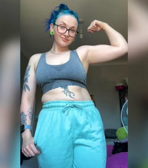 regular bicep flex incoming 