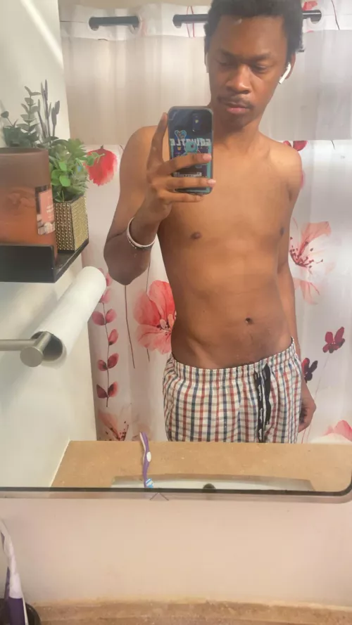 what music have be listening to and what games we been playing?? ^~^