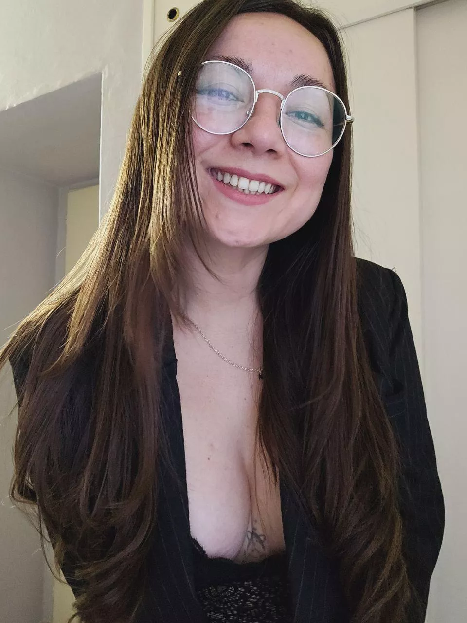 With my favorite outfit, I accept opinions