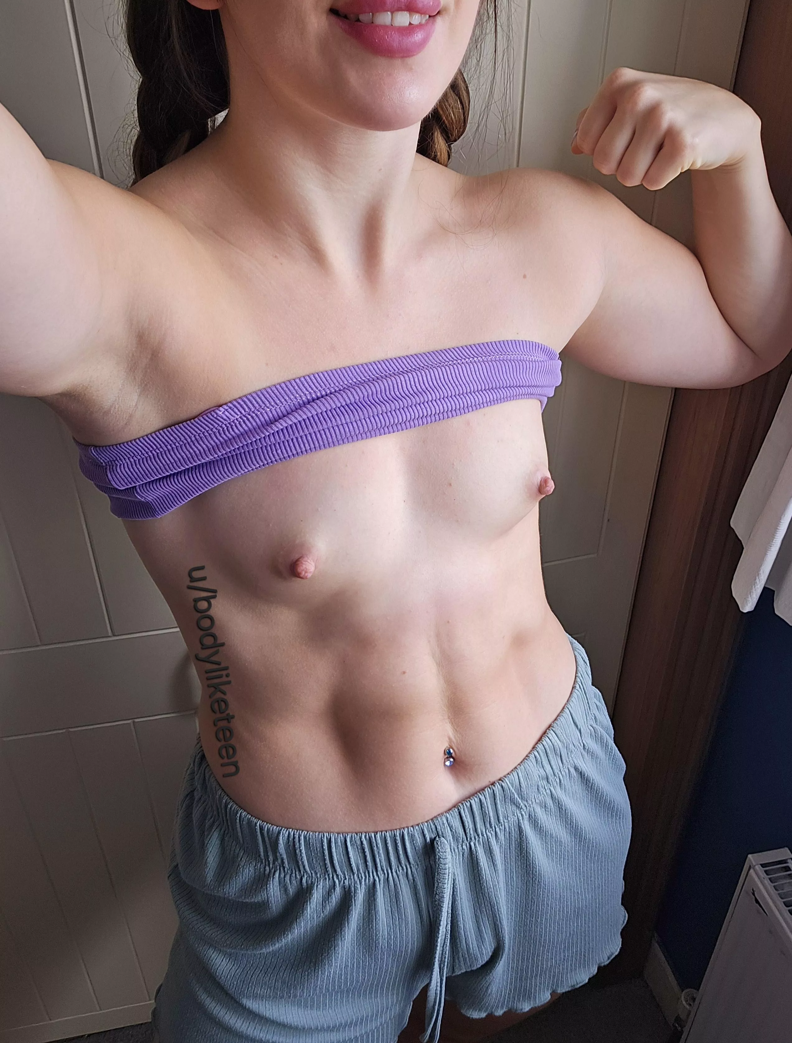 Am I naughty that I love showing you this.... 