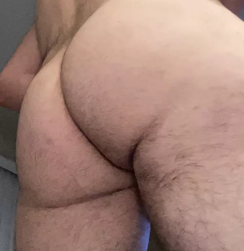 I need a big one to sit on m22)