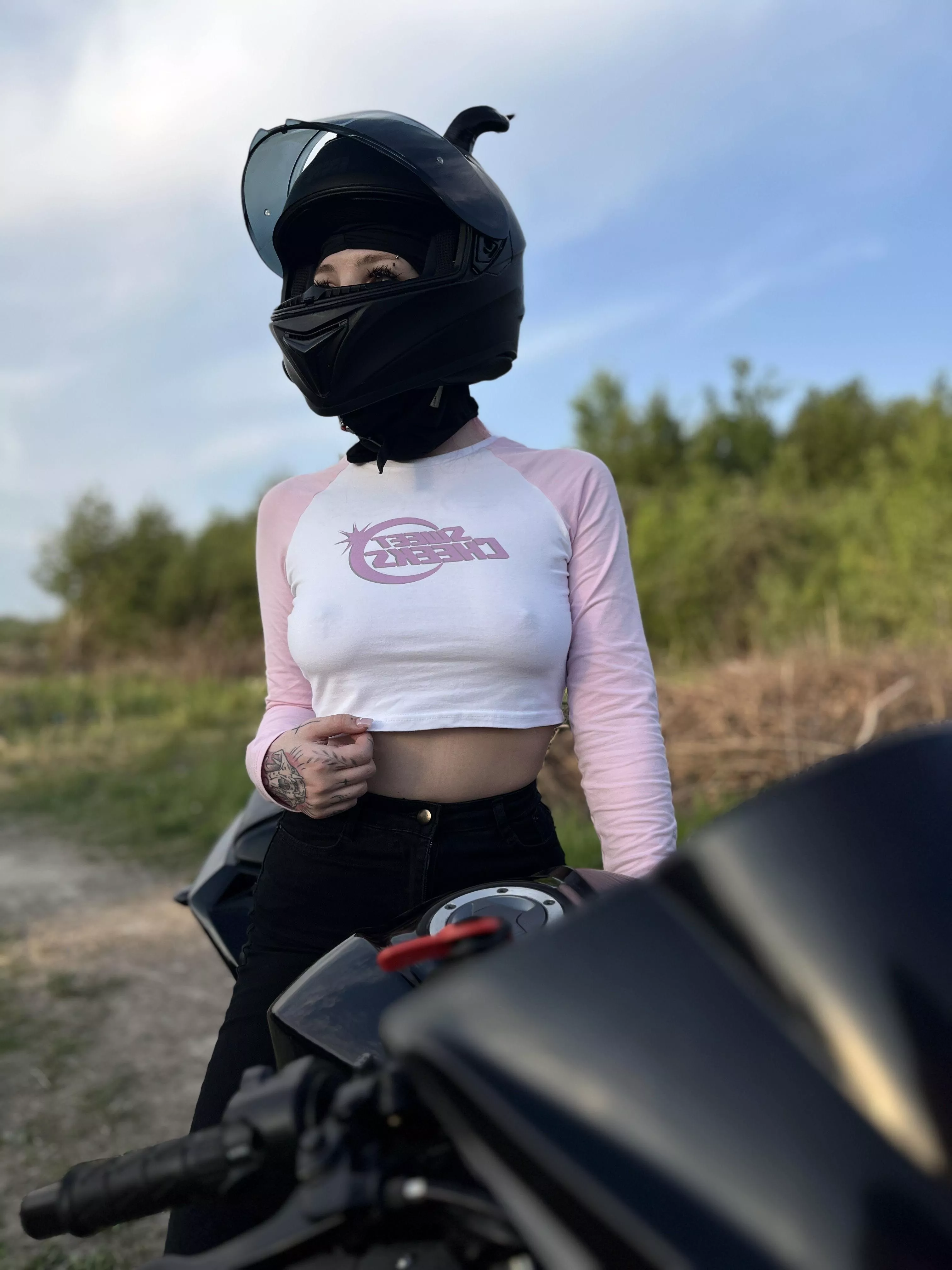 I rode with the wind and the extreme turns me on so much that even my nipples became hard