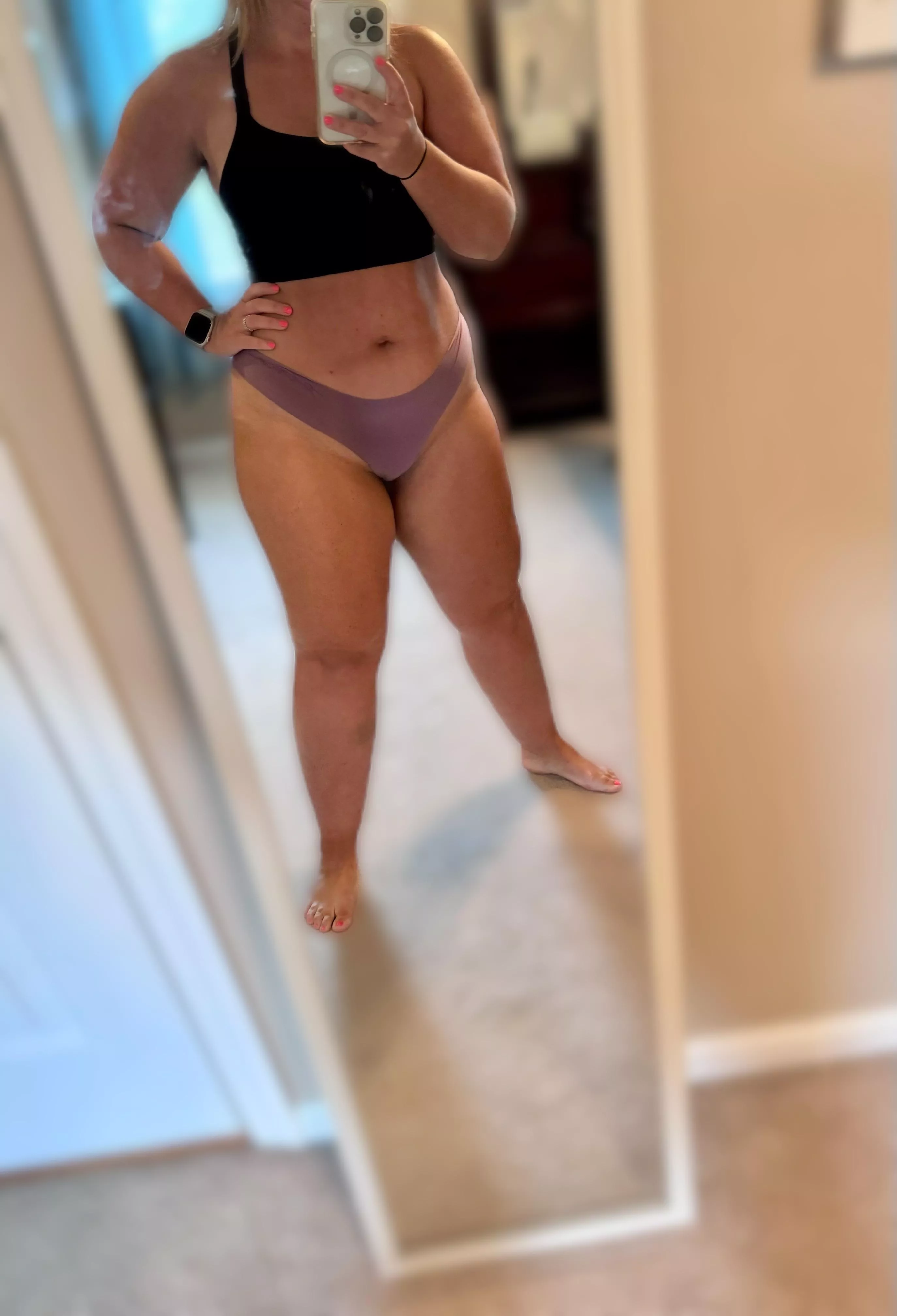 Let’s have a sexy start to the week together 