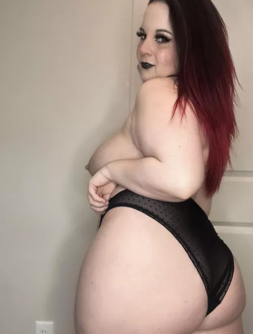 May I have a seat on your face 