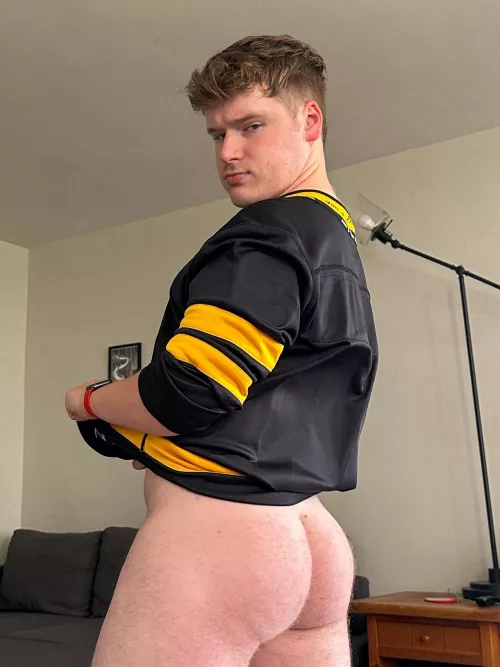 My hockey butt belongs on your dick [26]