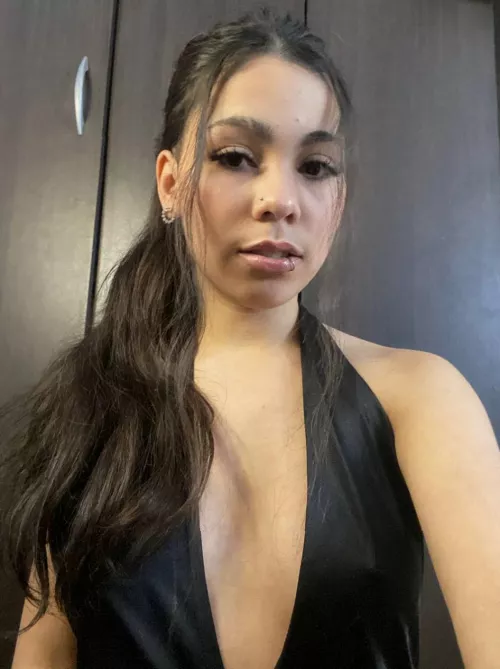 My long hair needs the touch of a man's hands