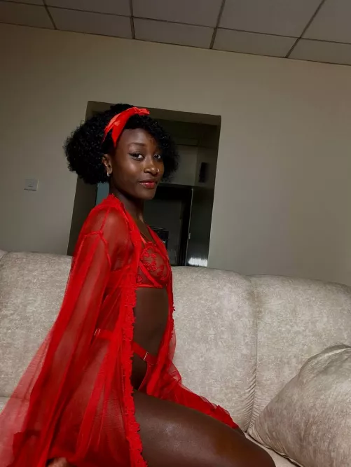 Red is the color of love