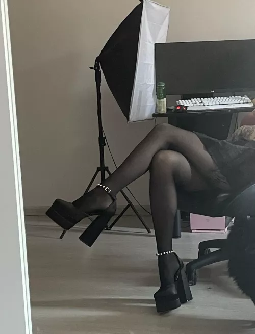 stockings and heels ... one two three and your dick is already hard