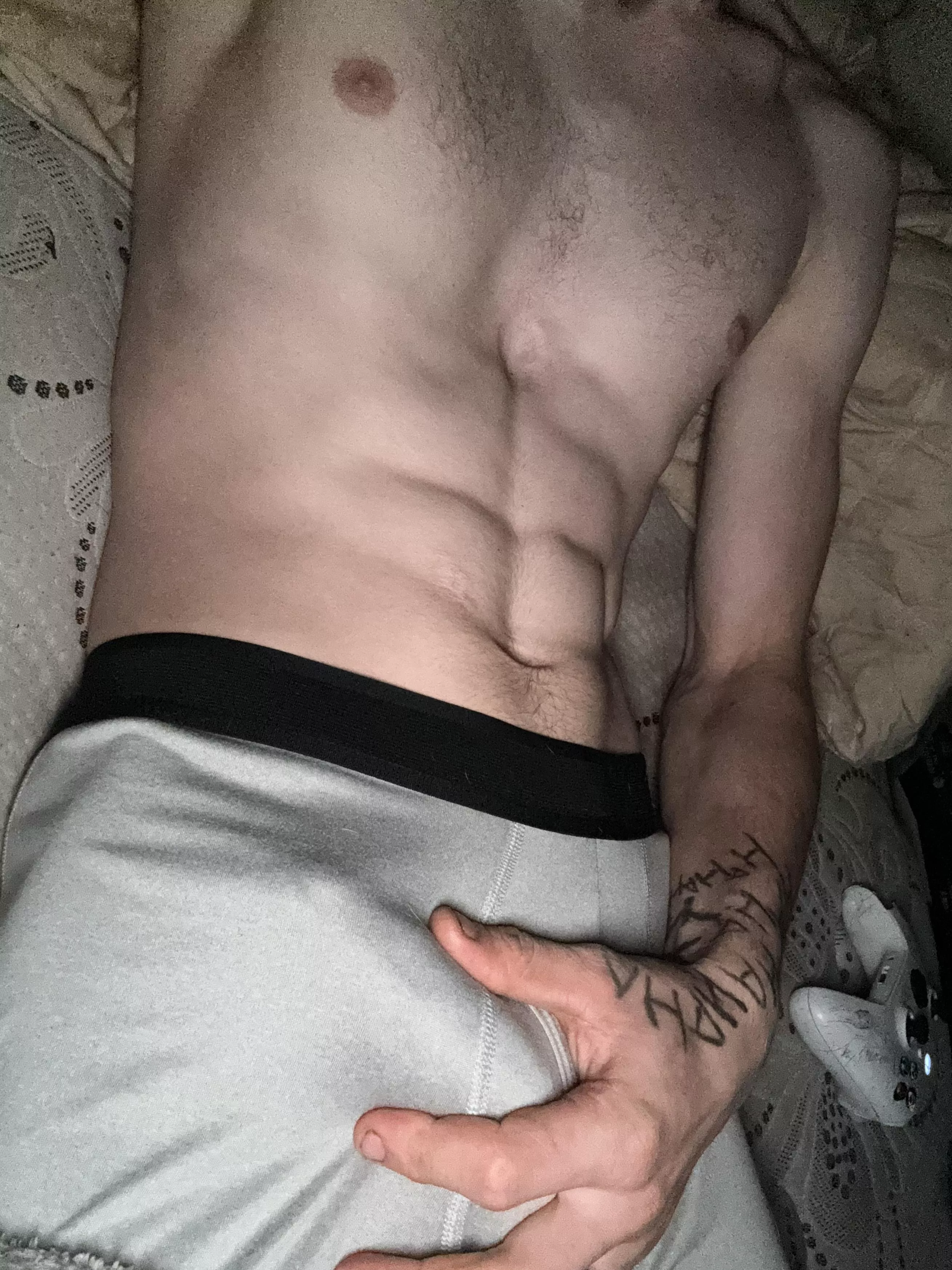 22 add me solo or let’s make a gc 