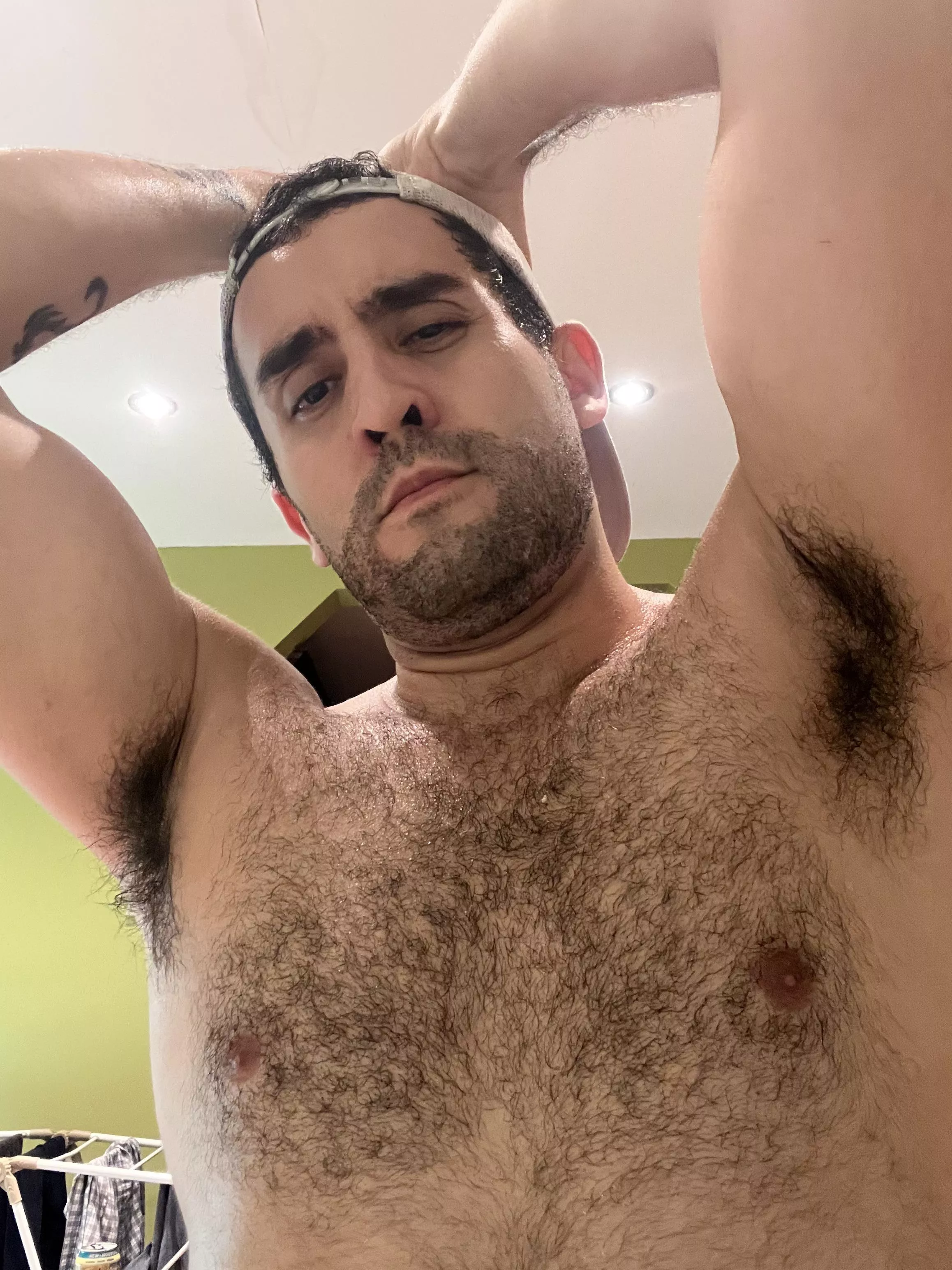 Bury your face in these pits until it turns you on as much as it does to me 👃👅