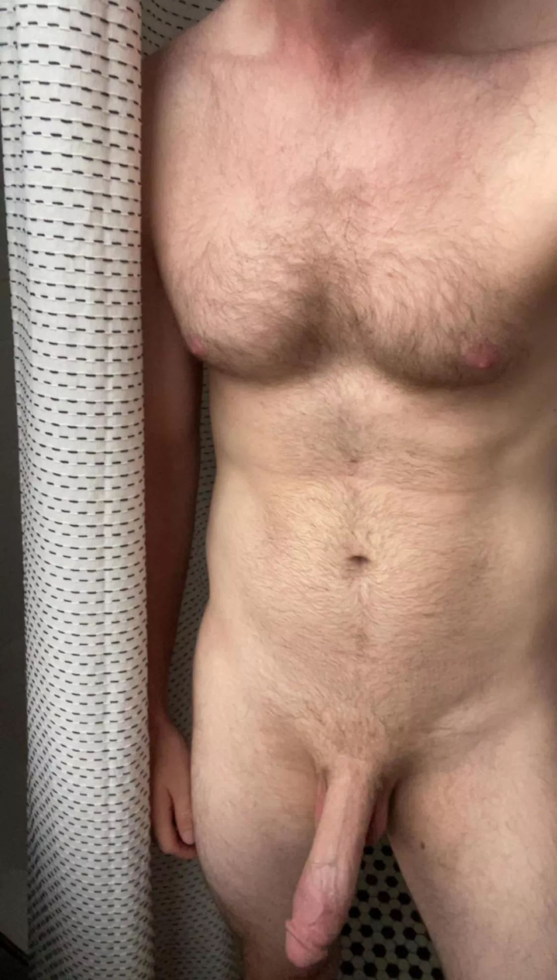 Did someone order a 6’4 ginger that doesn’t pull out?