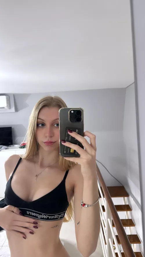 Do you prefer loud or quite girls in your bed?