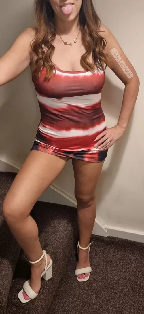 Do you think my dress is a lil bit 2 slutty 