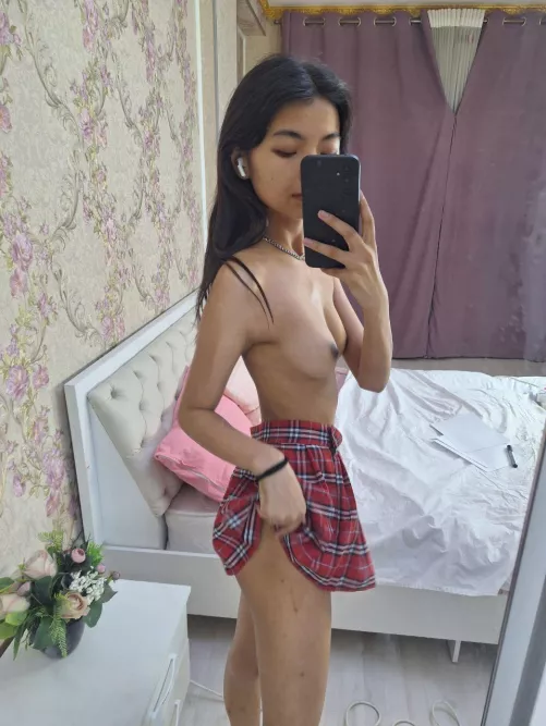 I want you to teach me something that school didn't teach. Daddy, take that virginity away