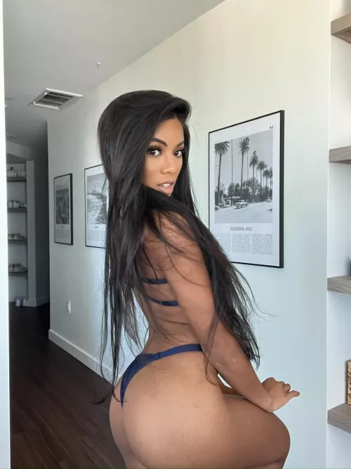 It doesn't look so little in this picture 🤭