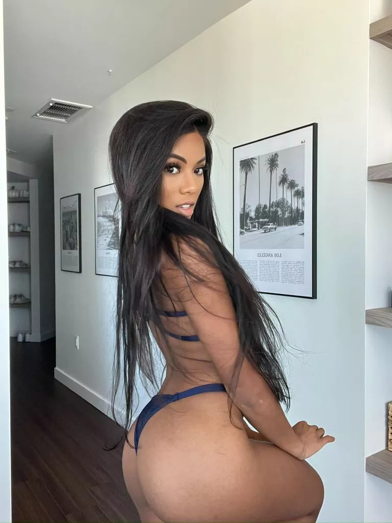 It doesn't look so little in this picture 🤭