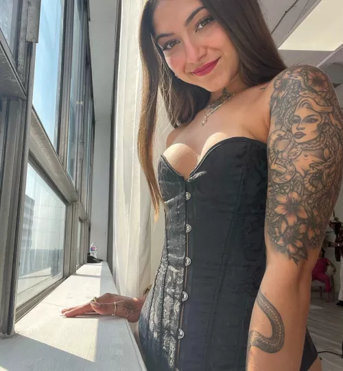 it makes me happy when you look at me like that