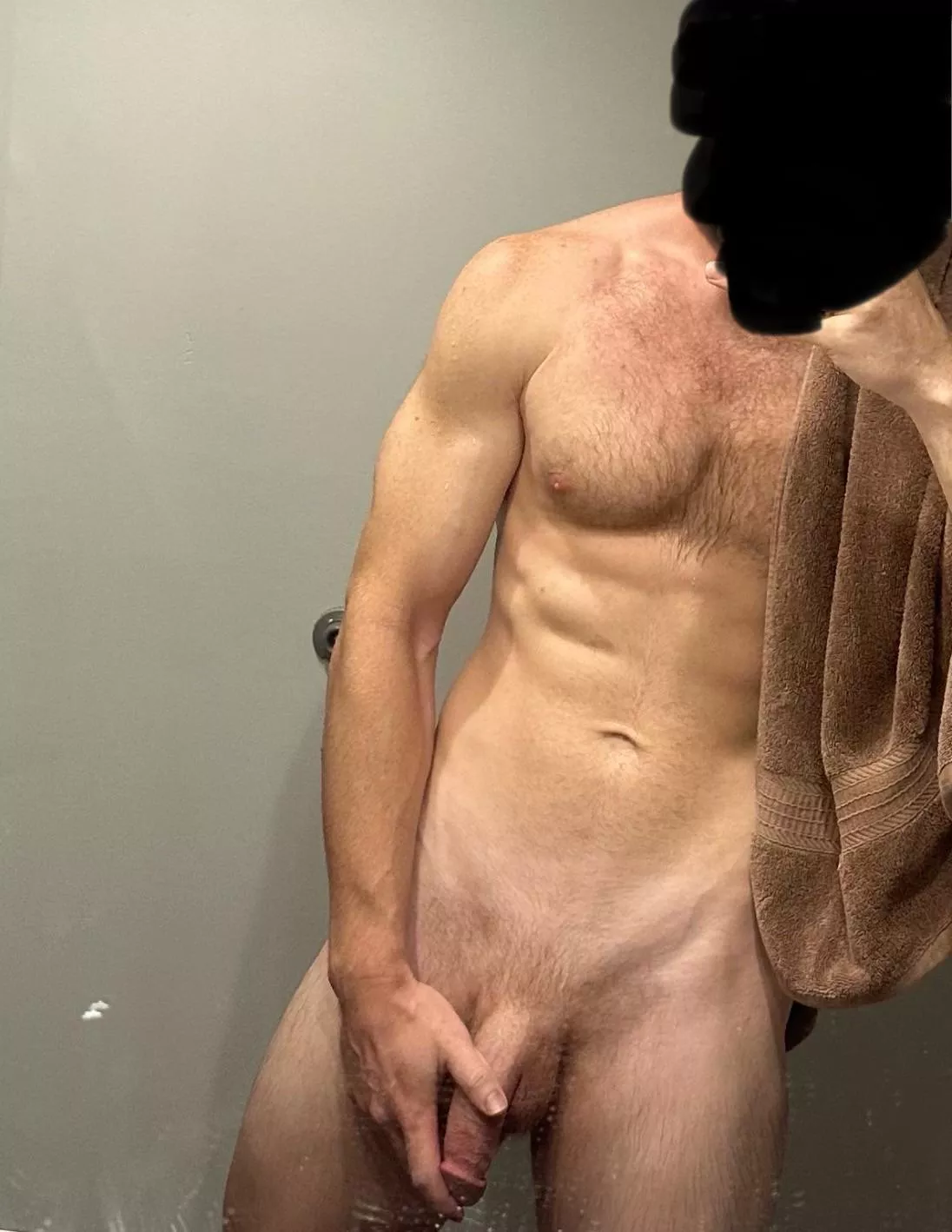 Join me in the shower 😏