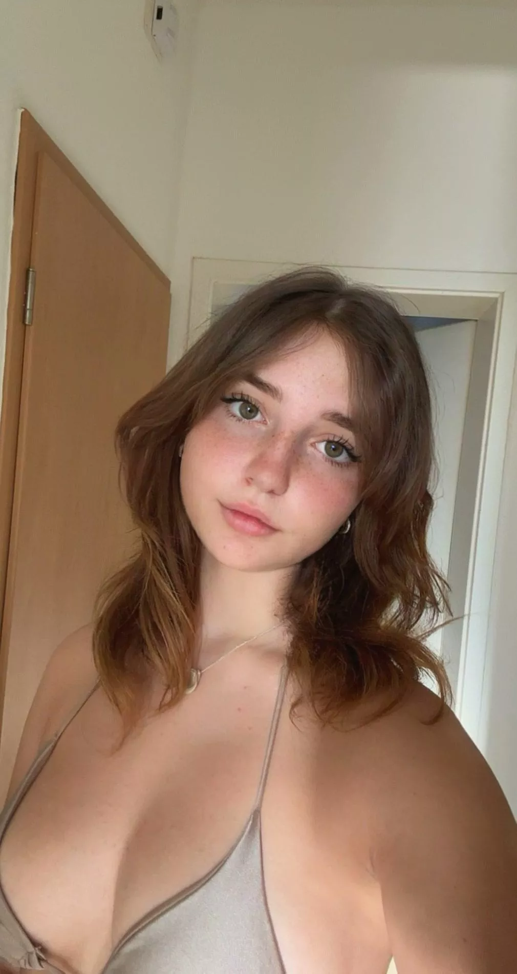 Quick selfie before going to the pools today 