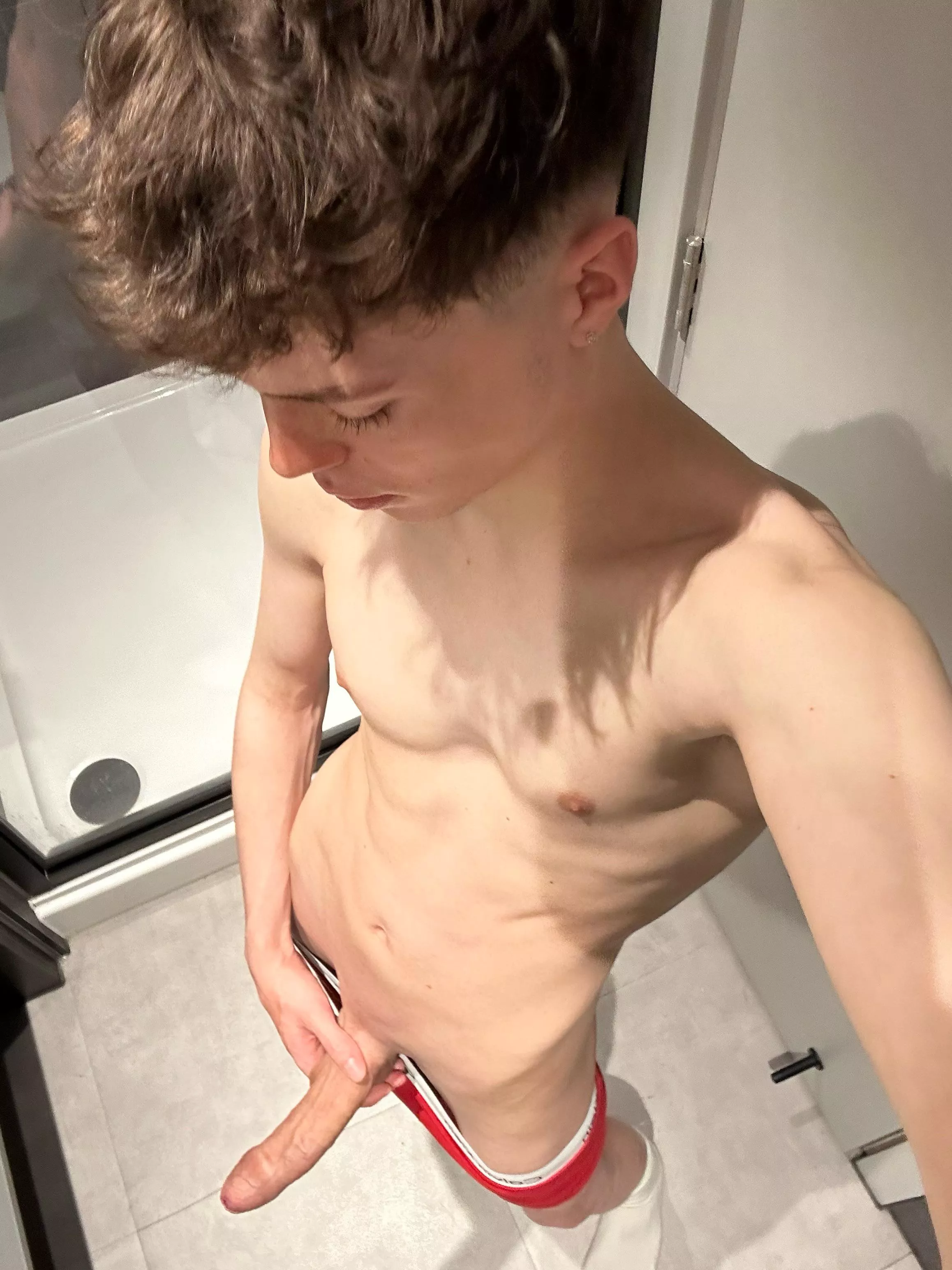 suck all 8inches 🍆💦