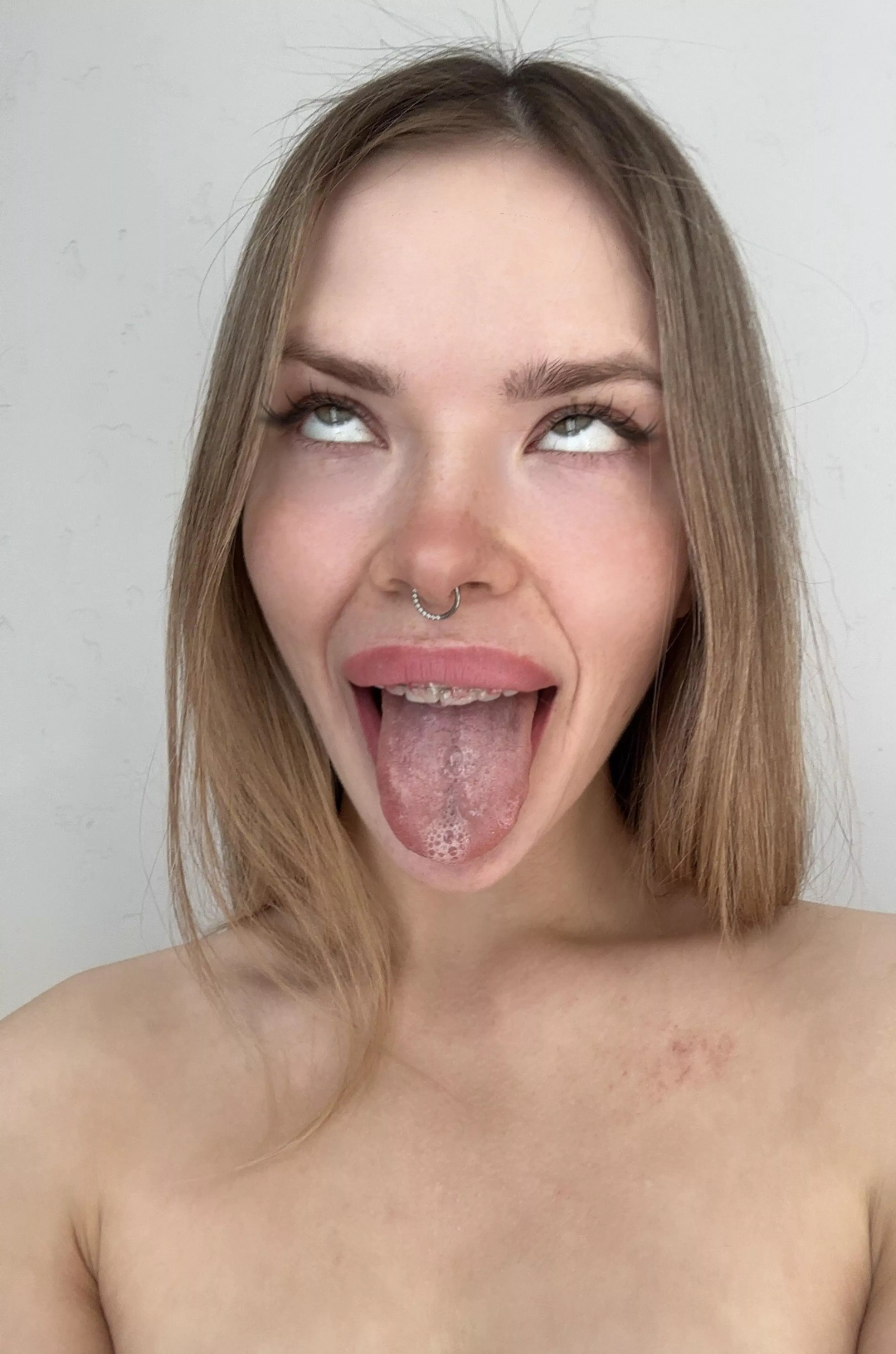 this ahegao makes your heart beat faster, doesn't it