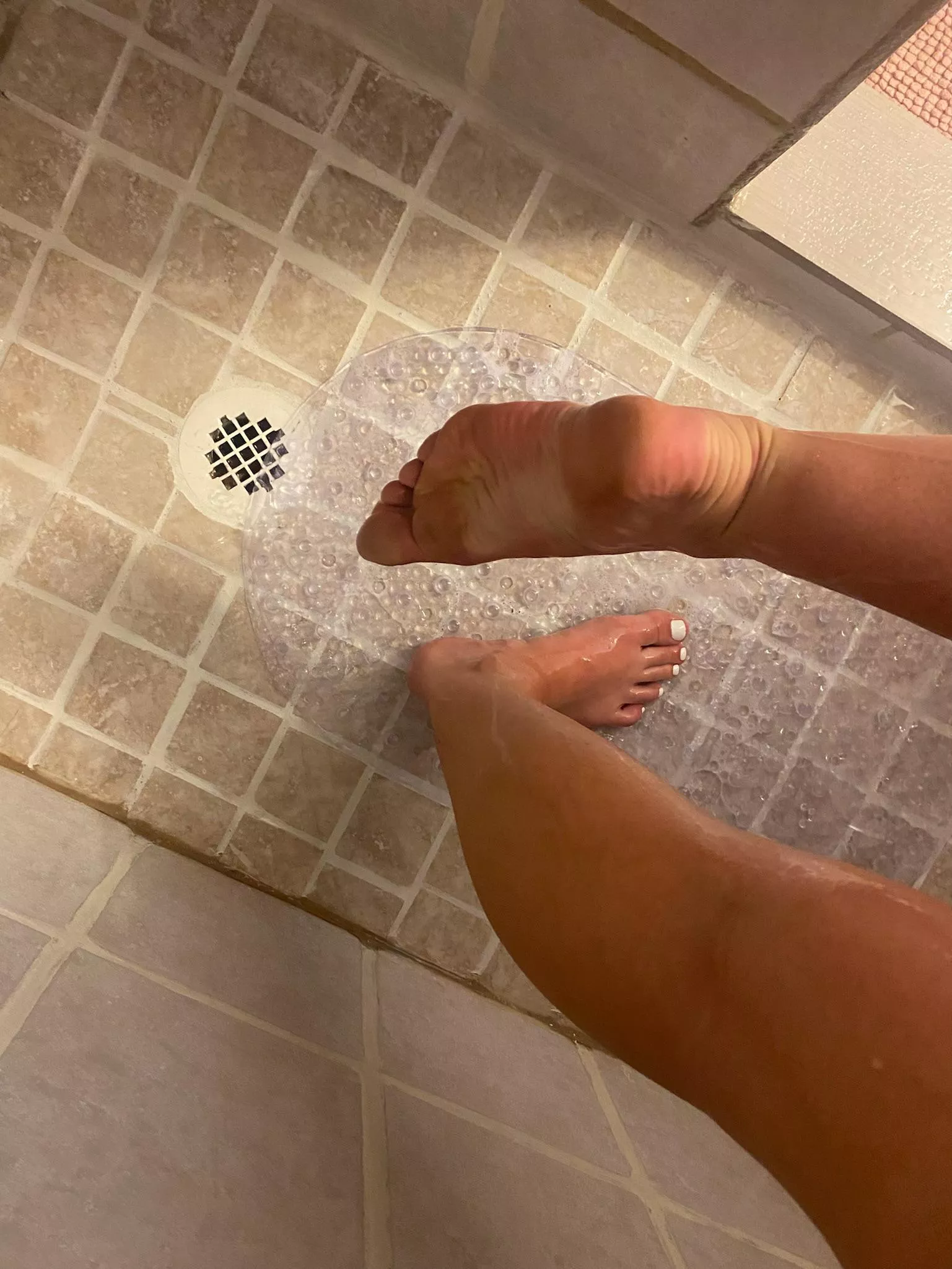 What are you doing in here 😌