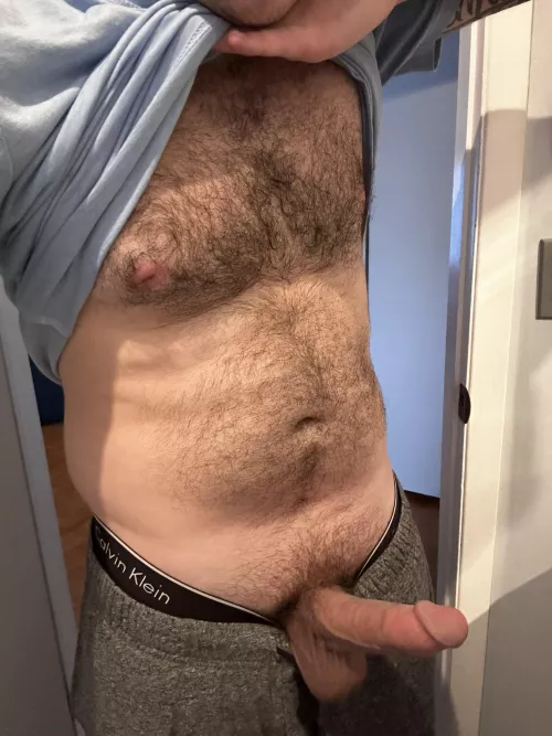 (32) What’s up? Married DL bro here. DMs Also open 