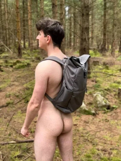 All I packed for my hike is my backpack and booty… 🍑 