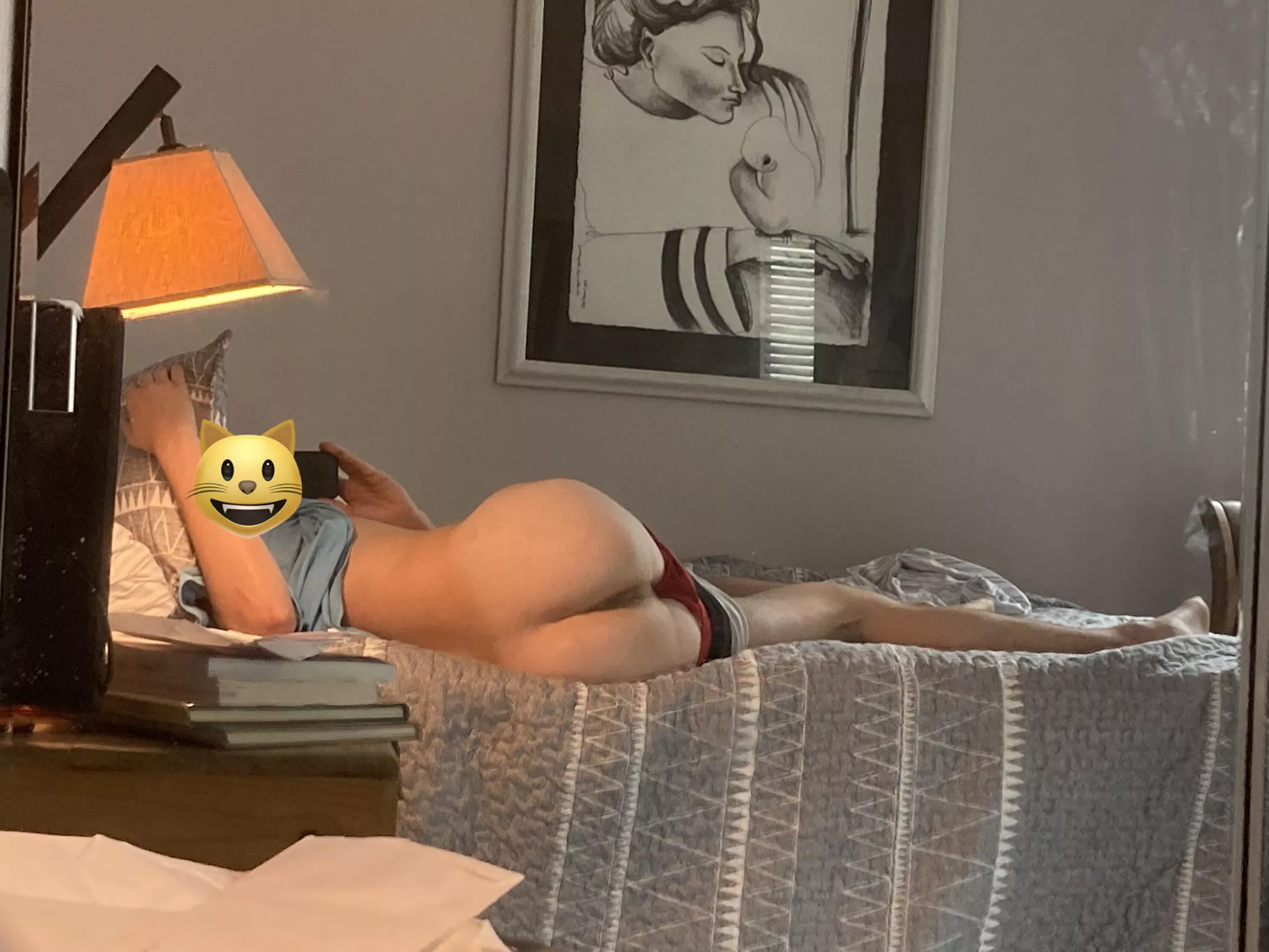 Bedroom mirrors only purpose :3c