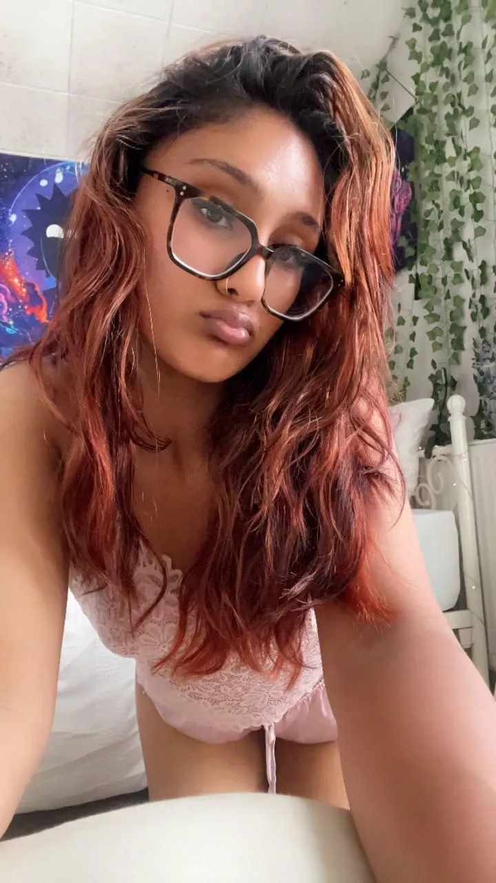 can i send my pics to ur phone ☎️