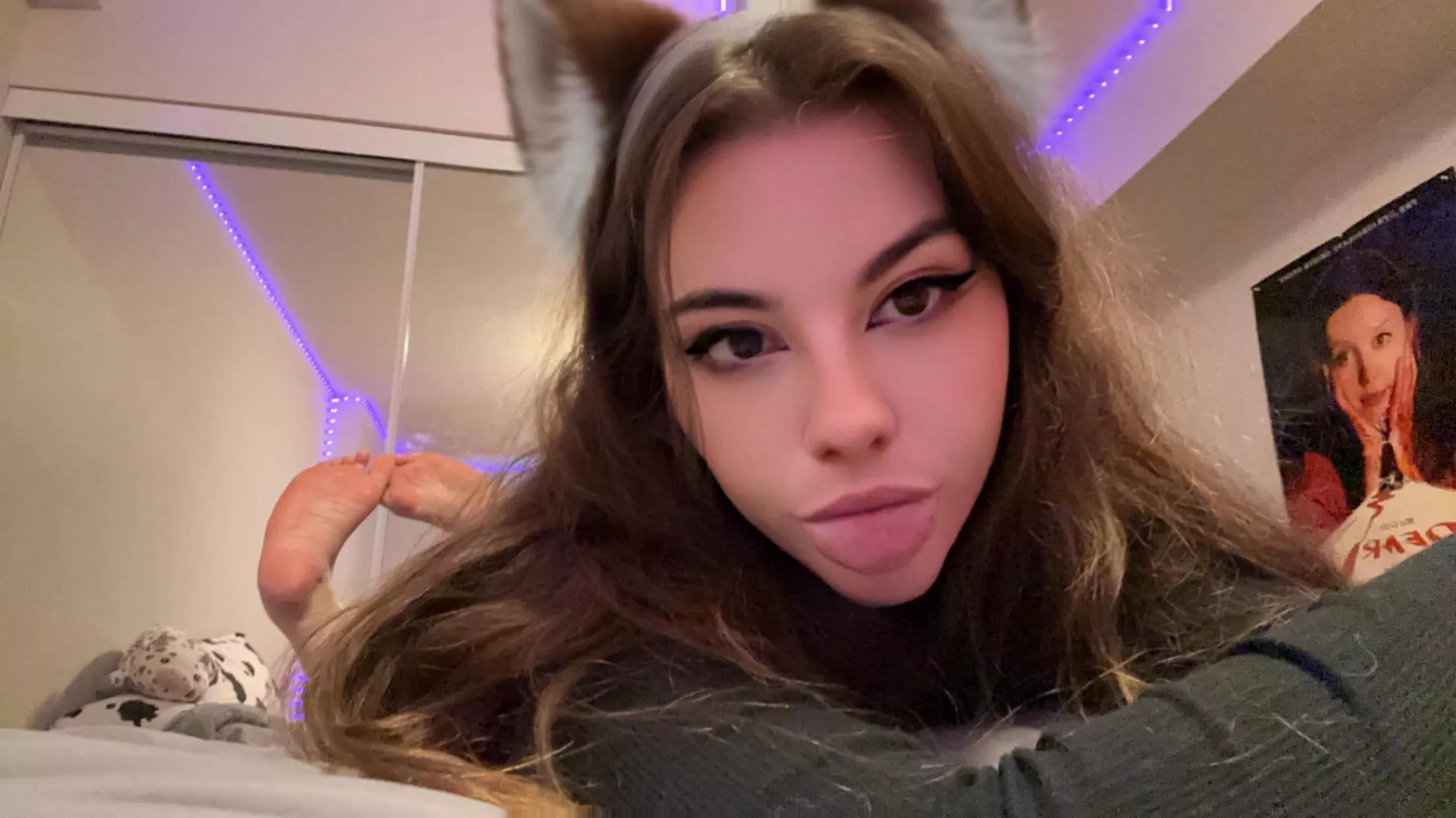 Cat girls do it best :3 meow 