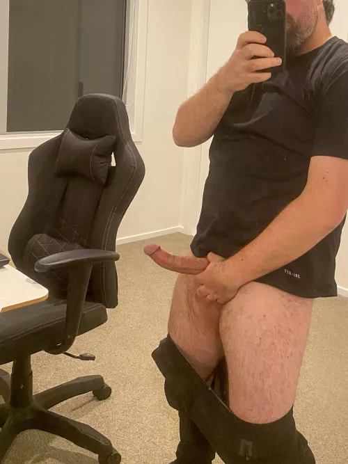 Daddies looking to satisfy his curiosity