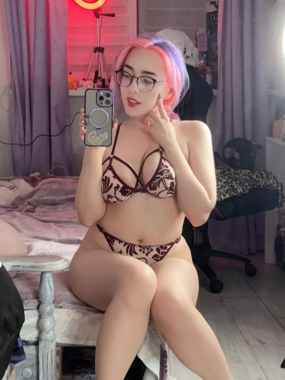 
i should thank my genes for these tits