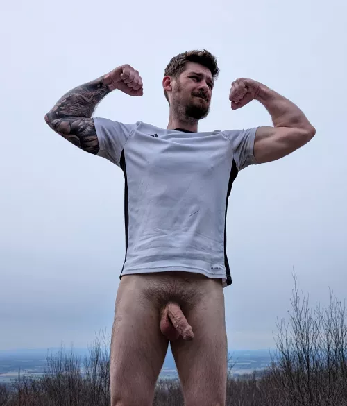 Love hiking with some bro's 